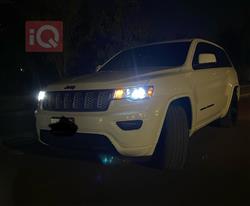 جیپ گراند شیرۆکی